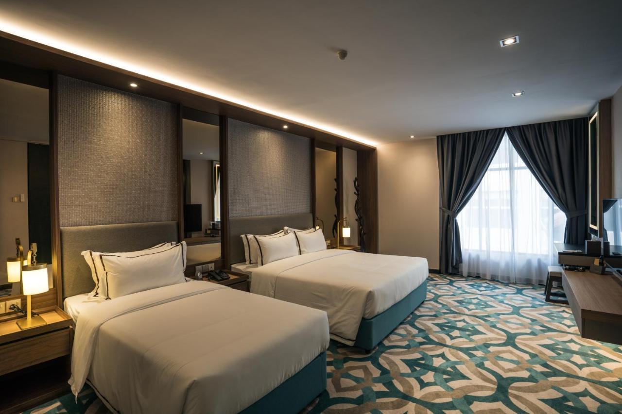 Christee Suites Hotel Malacca Exterior foto
